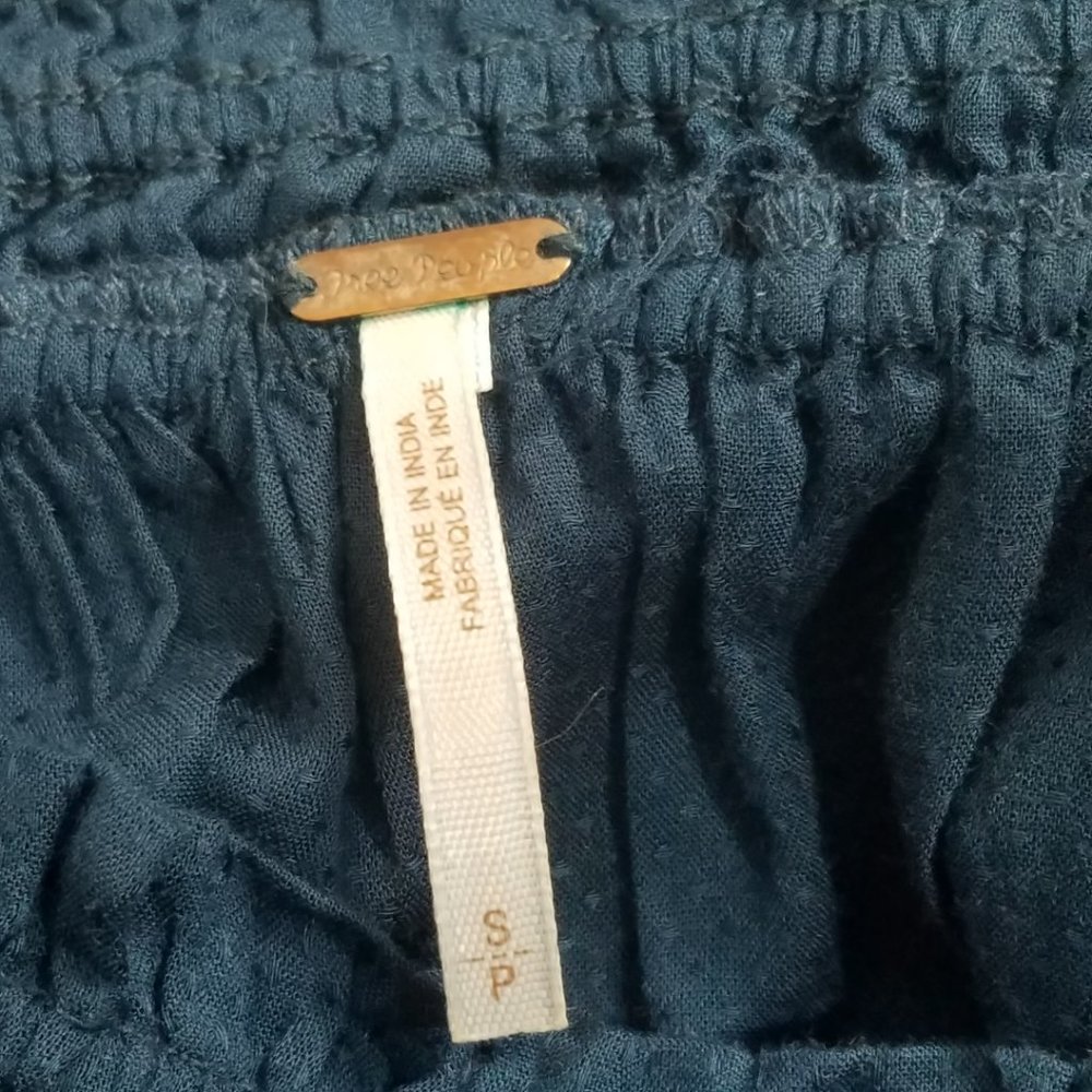 Free People Bundle - Picture 4 of 12